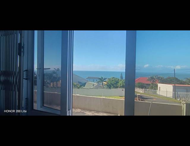 2 BEDROOM APARTMENT FOR SALE IN MARGATE BEACH